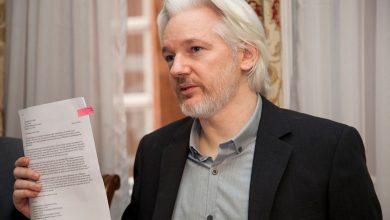 Photo of Julian Assange, dalla fondazione di WikiLeaks all’epopea giudiziaria
